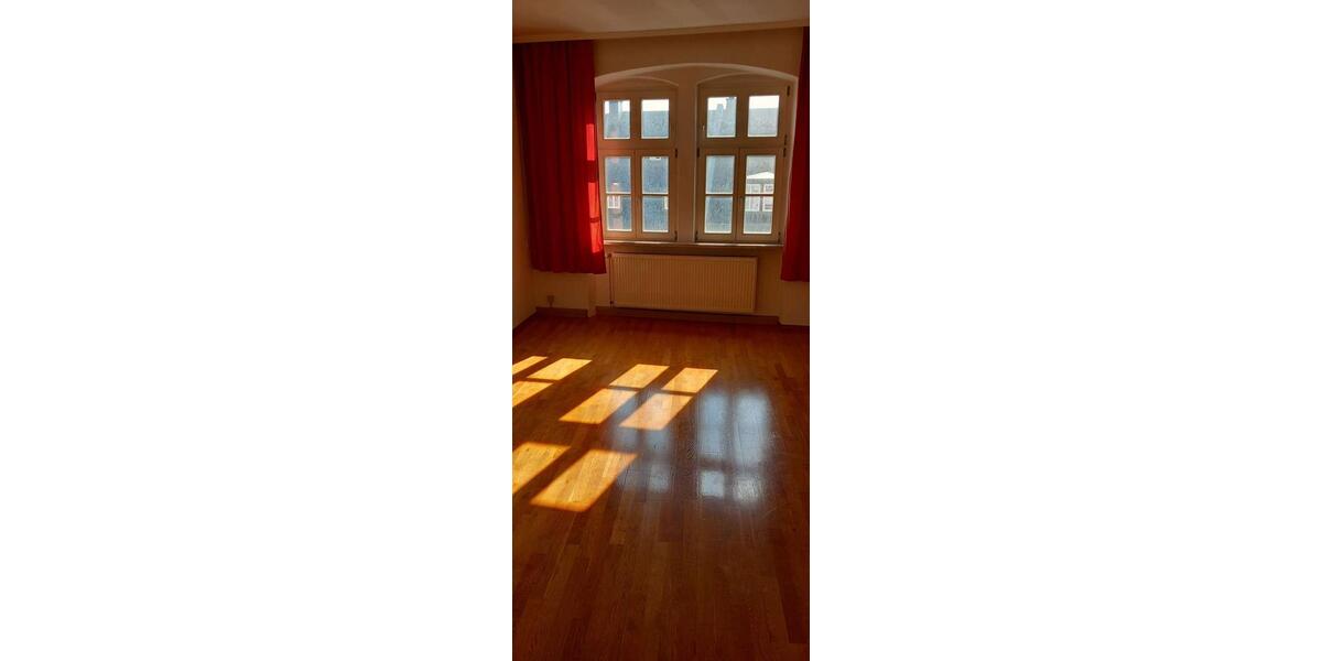 Etagenwohnung Hof Altstadt - 3 Zimmer, 110 m&sup2;, 695&euro; | Angebot:25182128