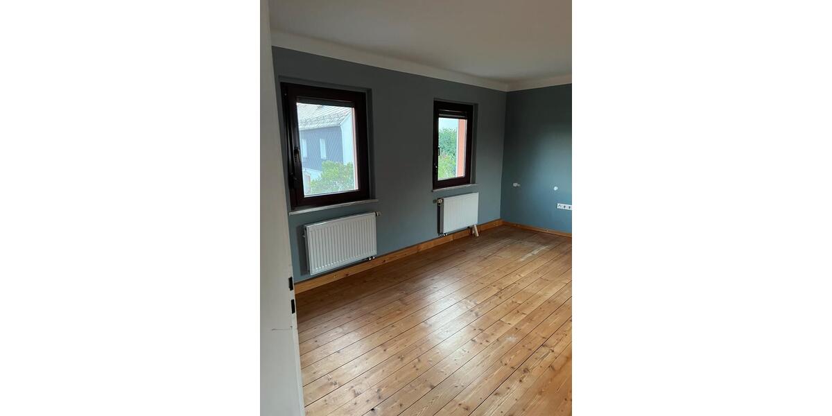 Einfamilienhaus Röslau - 7 Zimmer, 130 m&sup2;, 150.000&euro; | Angebot:26063753