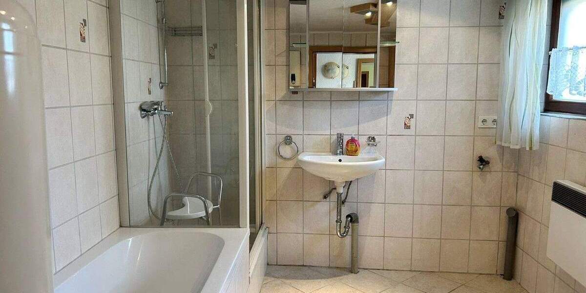 Doppelhaushälfte Schwarzenbach an der Saale Schwarzenbach a d Saale - 6 Zimmer, 138 m&sup2;, 129.900&euro; | Angebot:25671537