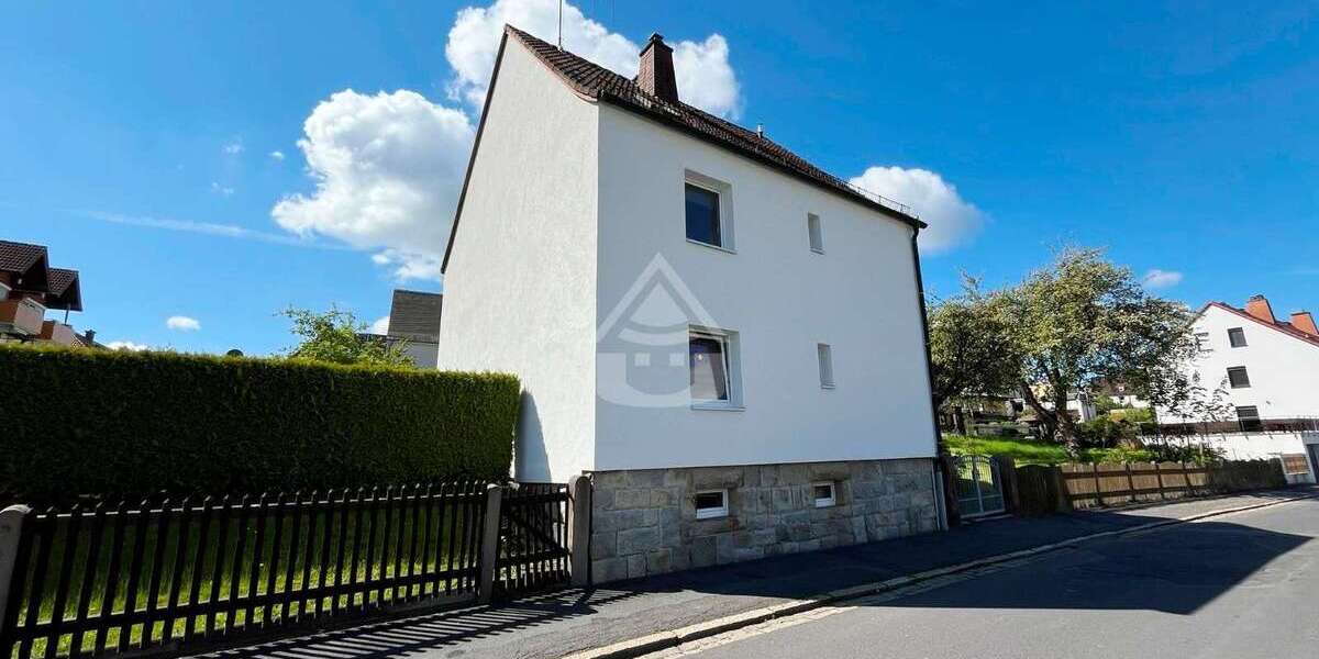 Einfamilienhaus Selb - 6 Zimmer, 127 m&sup2;, 179.000&euro; | Angebot:26786425