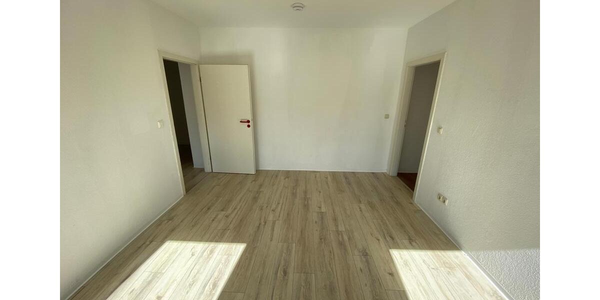 Etagenwohnung Plauen Alt Chrieschwitz - 3 Zimmer, 70 m&sup2;, 350&euro; | Angebot:17334721