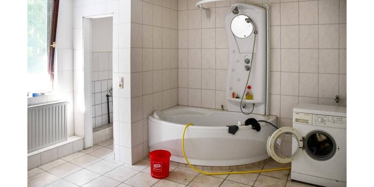 Einfamilienhaus Bad Lobenstein Lobenstein - 1 Zimmer, 430 m&sup2;, 199.900&euro; | Angebot:25700885