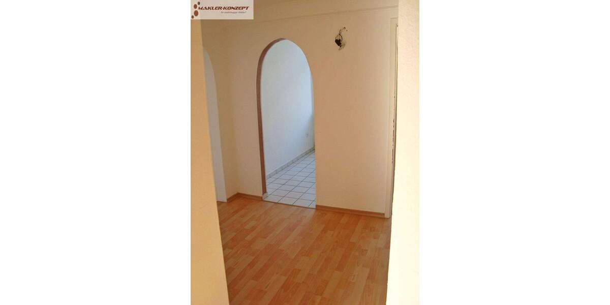 Etagenwohnung Hof Innenstadt - 4 Zimmer, 65 m&sup2;, 370&euro; | Angebot:26290772