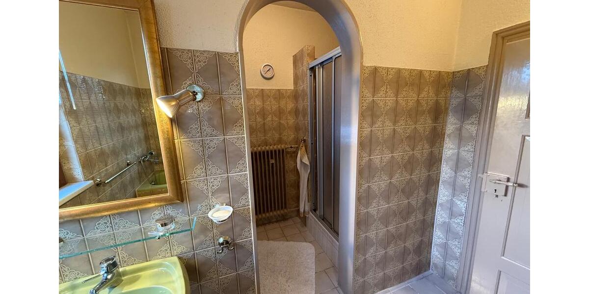 Einfamilienhaus Köditz - 9 Zimmer, 282 m&sup2;, 220.000&euro; | Angebot:25195300