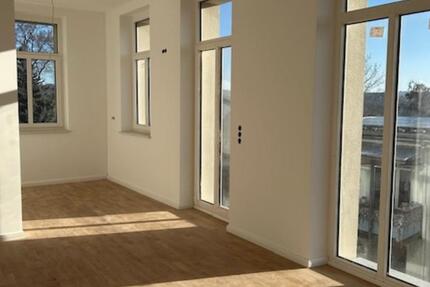 Wohnung Plauen - 3 Zimmer, 87 m&sup2;, 740&euro; | Angebot:24604154