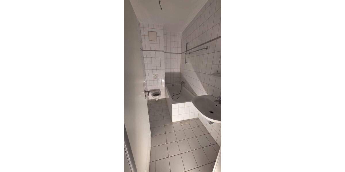 Etagenwohnung Plauen Südvorstadt - 2 Zimmer, 63 m&sup2;, 26.000&euro; | Angebot:26205286