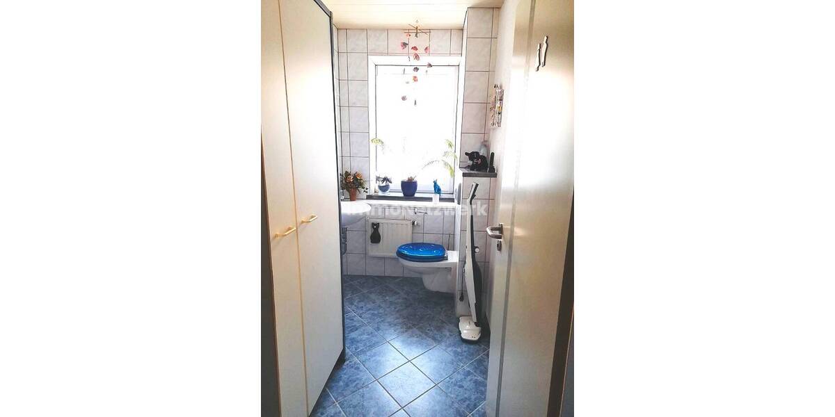 Mehrfamilienhaus, Wohnhaus Schönwald - 9 Zimmer, 192 m&sup2;, 220.000&euro; | Angebot:25715456