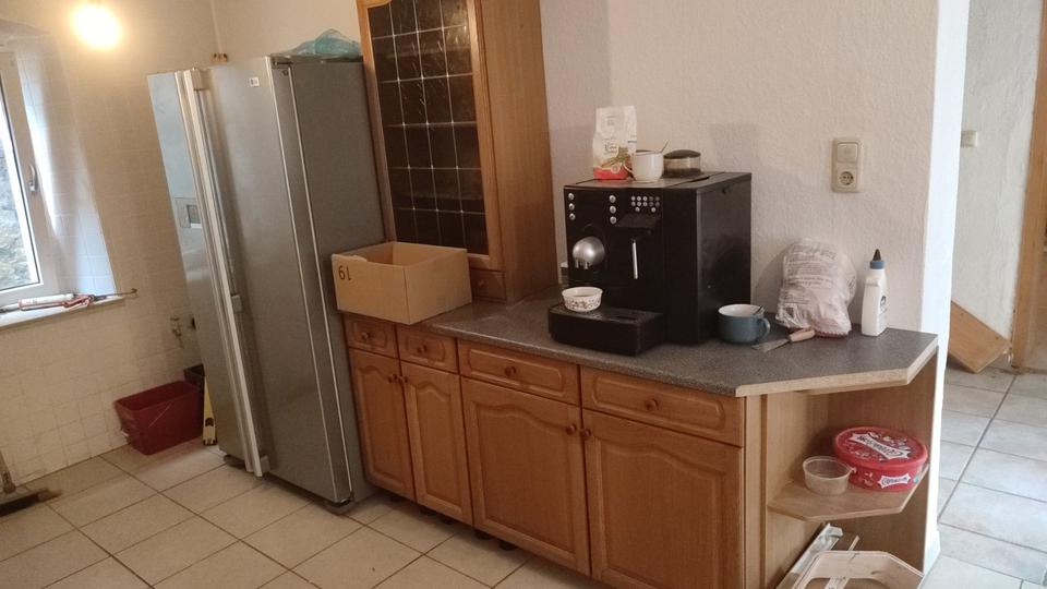 Etagenwohnung Leupoldsgrün - 1 Zimmer, 140 m&sup2;, 350&euro; | Angebot:24676465