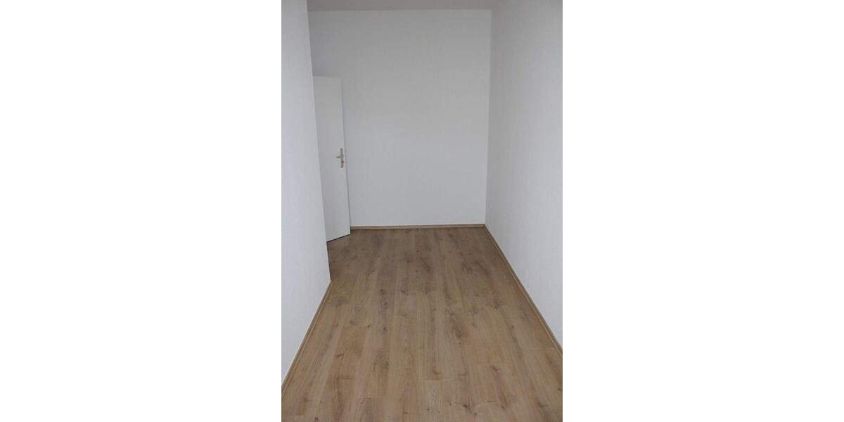 Etagenwohnung Plauen Westend - 7 Zimmer, 179 m&sup2;, 235.000&euro; | Angebot:25910395