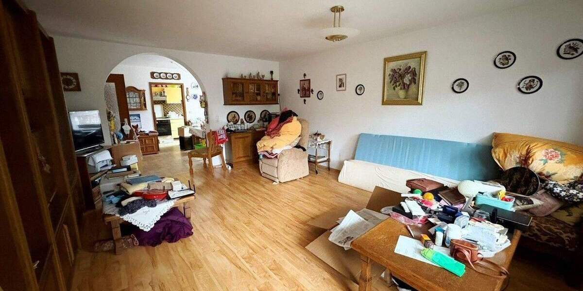 Mehrfamilienhaus, Wohnhaus Selb - 9 Zimmer, 253 m&sup2;, 299.000&euro; | Angebot:25665797