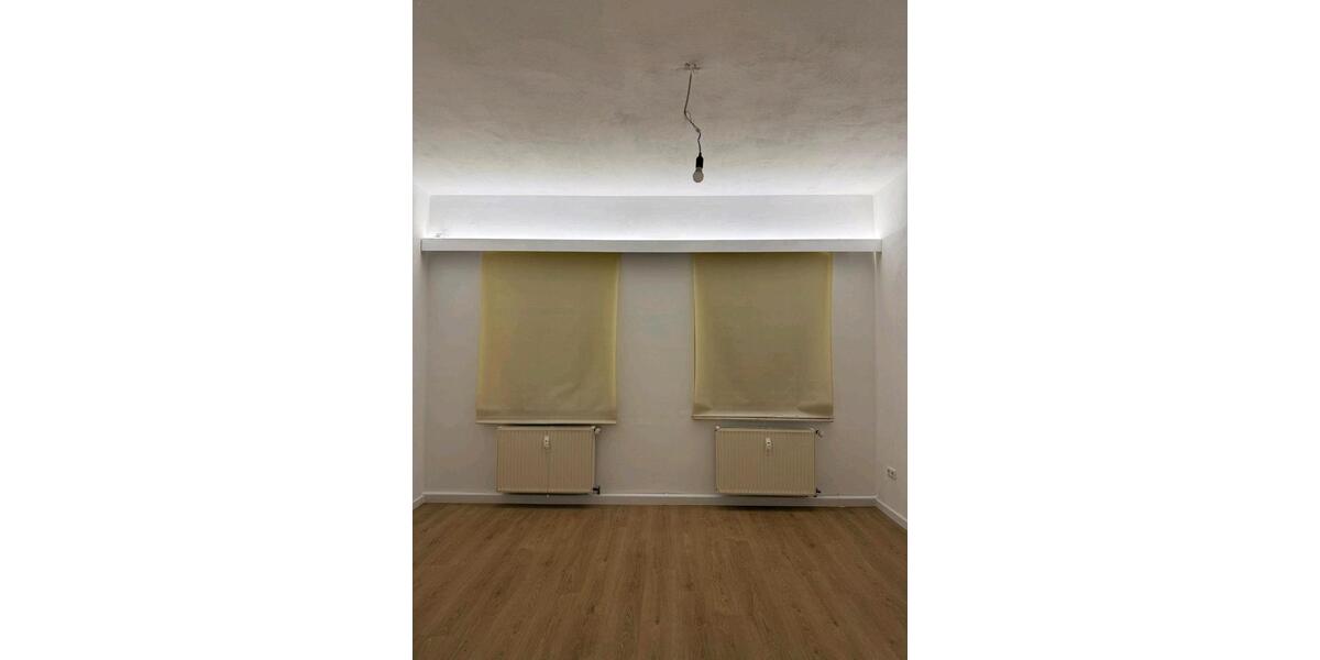 Etagenwohnung Plauen - 2 Zimmer, 68 m&sup2;, 408&euro; | Angebot:25572182