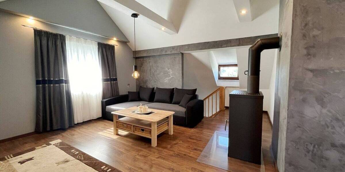 Einfamilienhaus Selb - 6 Zimmer, 186 m&sup2;, 289.000&euro; | Angebot:26858634