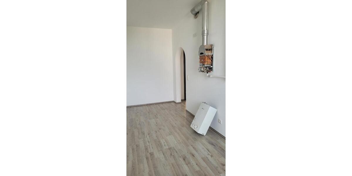 Etagenwohnung Plauen Bahnhofsvorstadt - 4 Zimmer, 91 m&sup2;, 430&euro; | Angebot:17767008