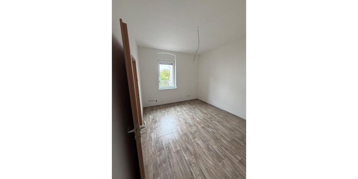 Hochparterre Selb - 2 Zimmer, 24 m&sup2;, 280&euro; | Angebot:26648206
