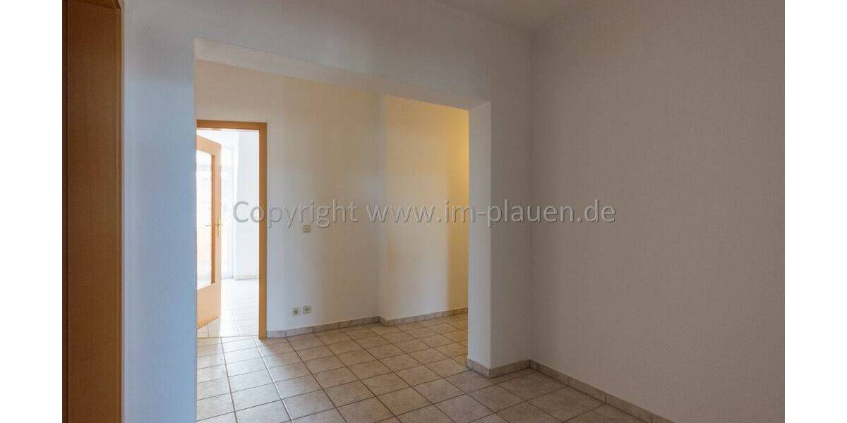 Etagenwohnung Plauen Westend - 3 Zimmer, 77 m&sup2;, 385&euro; | Angebot:25741701