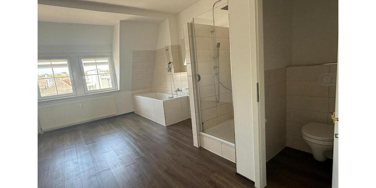 Etagenwohnung Hof Neuhof - 3 Zimmer, 135 m&sup2;, 900&euro; | Angebot:26381390