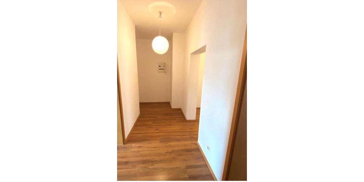 Etagenwohnung Plauen - 2 Zimmer, 61 m&sup2;, 267&euro; | Angebot:24847702