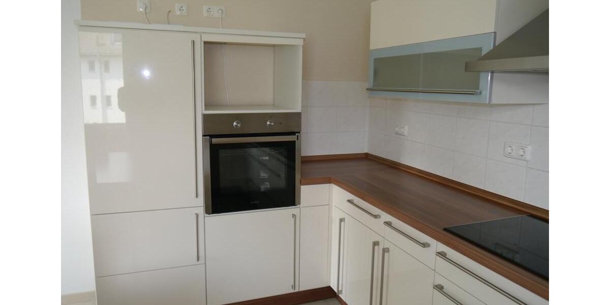 Etagenwohnung Selb - 3 Zimmer, 80 m&sup2;, 460&euro; | Angebot:25945296