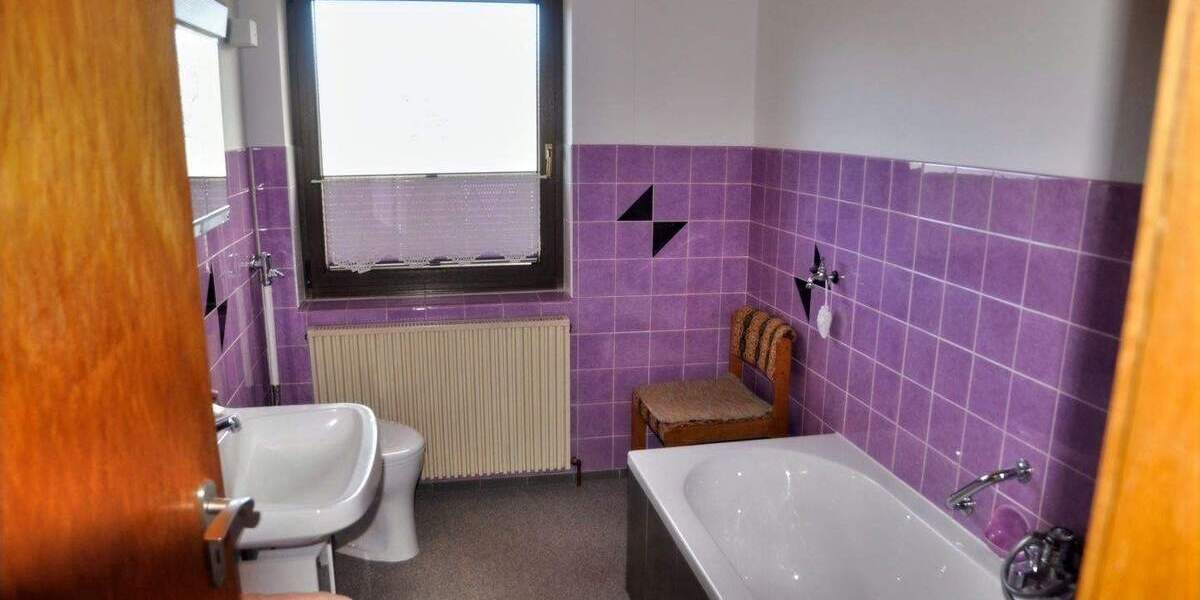 Mehrfamilienhaus, Wohnhaus Selb Plößberg - 7 Zimmer, 172 m&sup2;, 335.000&euro; | Angebot:25821886