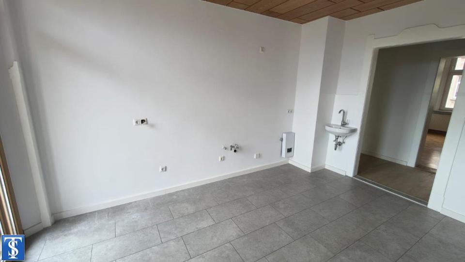 Etagenwohnung Plauen Bahnhofsvorstadt - 4 Zimmer, 105 m&sup2;, 600&euro; | Angebot:20200948