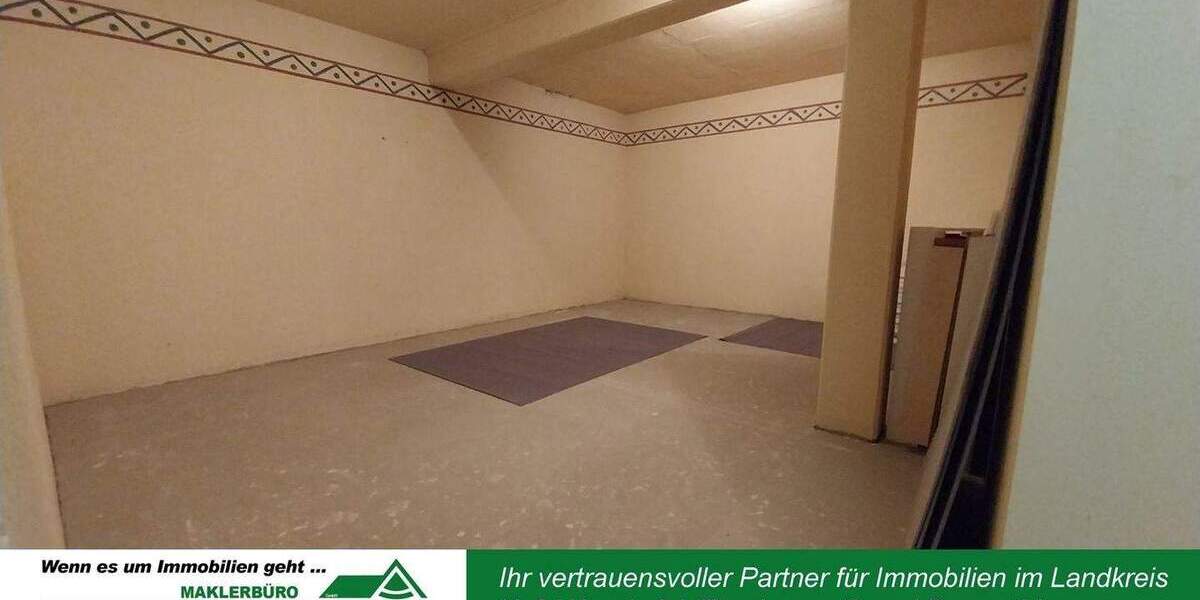 Gewerbeobjekt Selb - 4 Zimmer, 200 m&sup2;, 1.350&euro; | Angebot:25728645