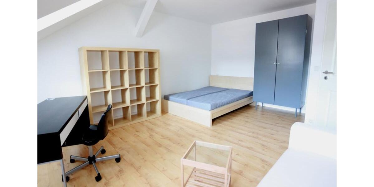 Etagenwohnung Hof Altstadt - 4.5 Zimmer, 102 m&sup2;, 1.200&euro; | Angebot:25906805