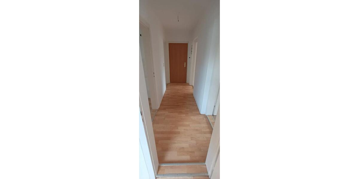 Erdgeschoßwohnung Bad Lobenstein - 3 Zimmer, 58 m&sup2;, 400&euro; | Angebot:25406330