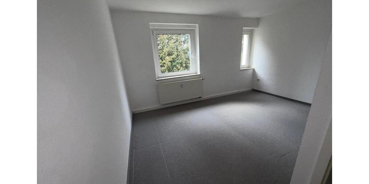 Etagenwohnung Plauen - 3 Zimmer, 78 m&sup2;, 506&euro; | Angebot:25303872