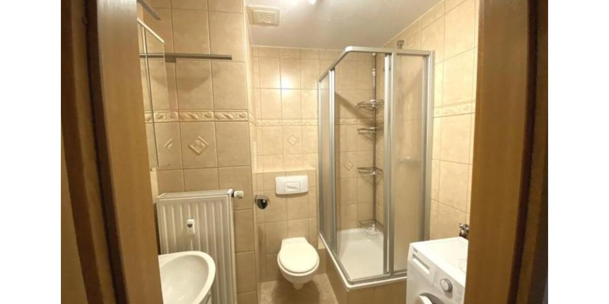 Etagenwohnung Plauen Altstadt - 2 Zimmer, 66 m&sup2;, 430&euro; | Angebot:25083288