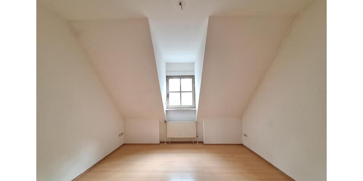 Etagenwohnung Hof Neuhof - 3 Zimmer, 80 m&sup2;, 600&euro; | Angebot:25804394