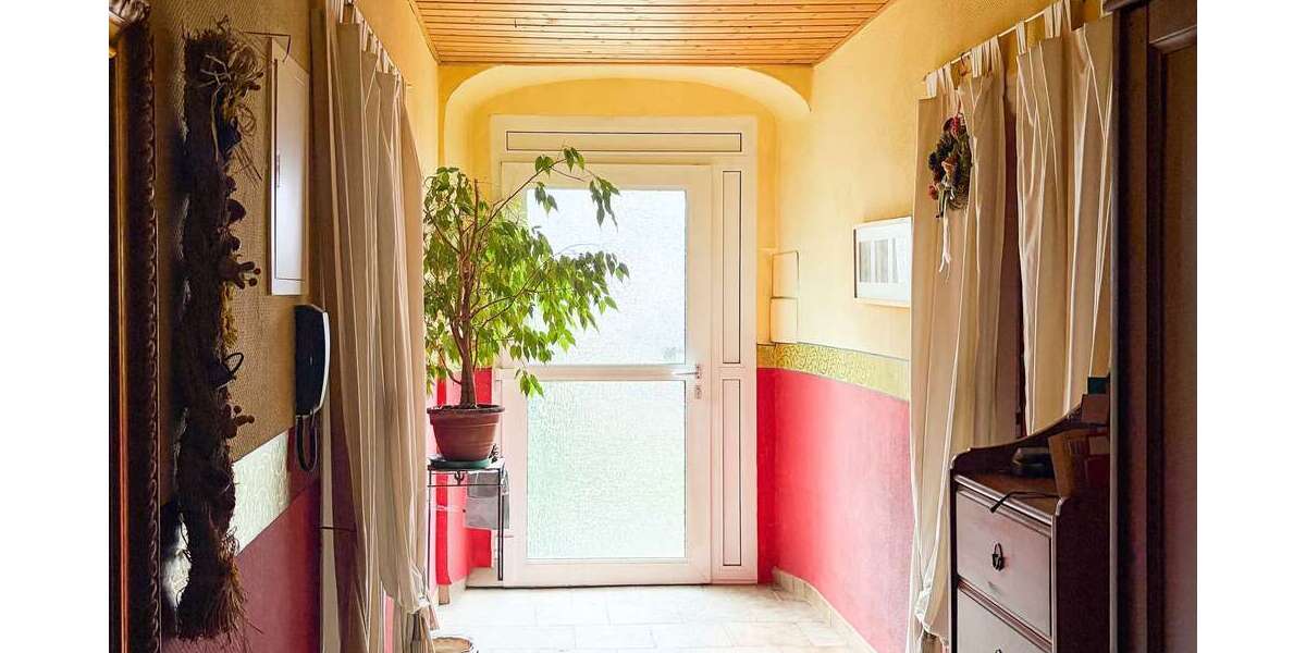 Einfamilienhaus Hof Altstadt - 6 Zimmer, 230 m&sup2;, 420.000&euro; | Angebot:27113406