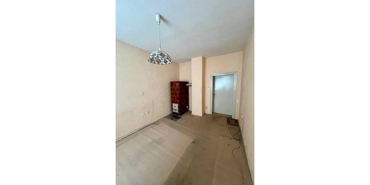 Mehrfamilienhaus, Wohnhaus Oelsnitz - 2 Zimmer, 400 m&sup2;, 59.000&euro; | Angebot:25781127