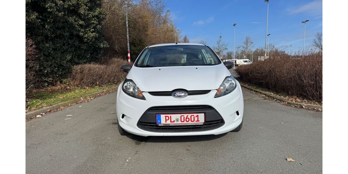 Ford Fiesta 142.984 km 2.700 &euro; Plauen 08525