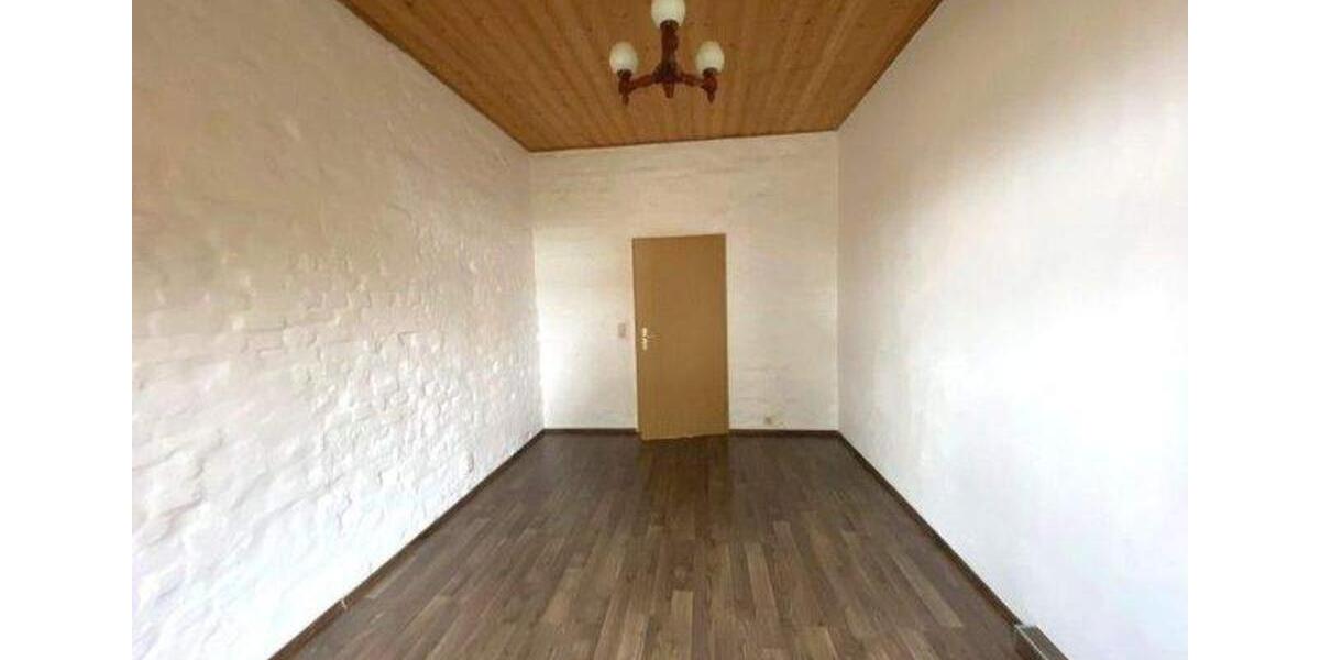 Etagenwohnung Plauen Altstadt - 2 Zimmer, 66 m&sup2;, 430&euro; | Angebot:25083288