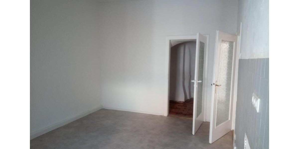 Etagenwohnung Hof Altstadt - 3 Zimmer, 108 m&sup2;, 650&euro; | Angebot:26284475