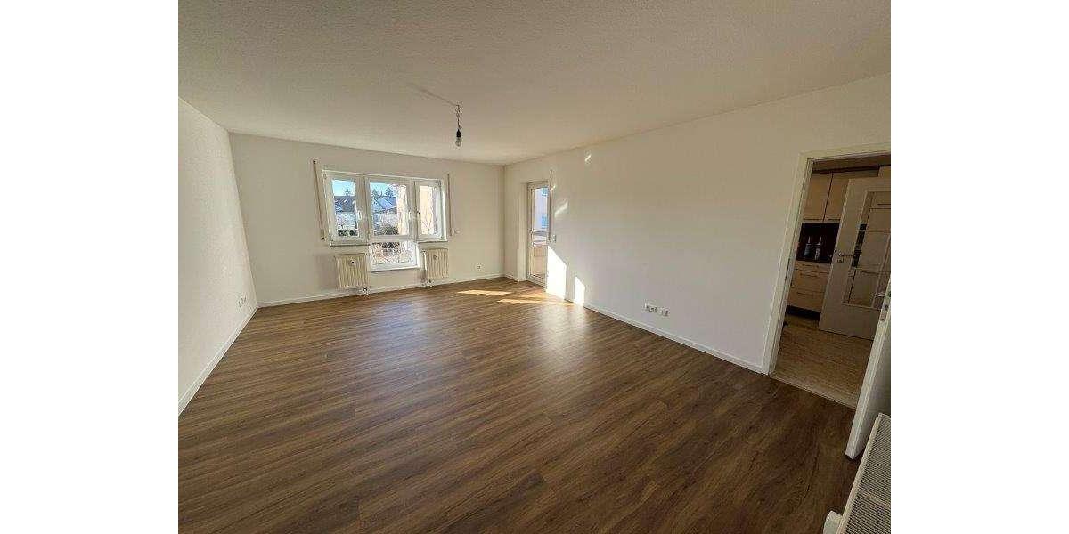 Etagenwohnung Hof Neuhof - 3 Zimmer, 89 m&sup2;, 880&euro; | Angebot:25145335