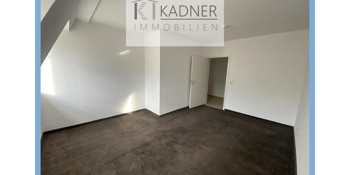 Dachgeschoßwohnung Plauen Bahnhofsvorstadt - 2 Zimmer, 64 m&sup2;, 268&euro; | Angebot:24601700