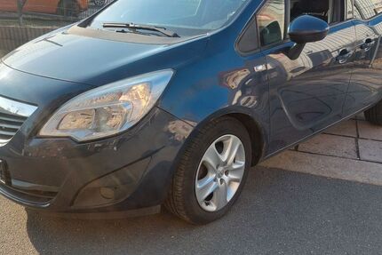 Opel Meriva 118.100 km 2.800 &euro; Plauen 08523