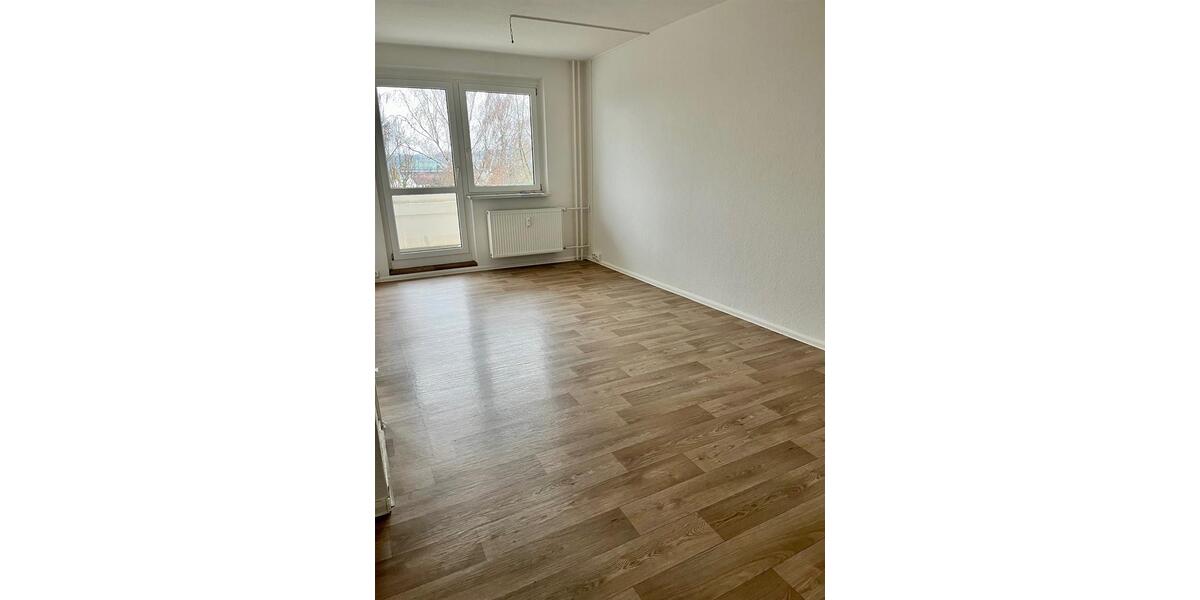 Etagenwohnung Oelsnitz (Vogtland) - 3 Zimmer, 56 m&sup2;, 308&euro; | Angebot:23791645