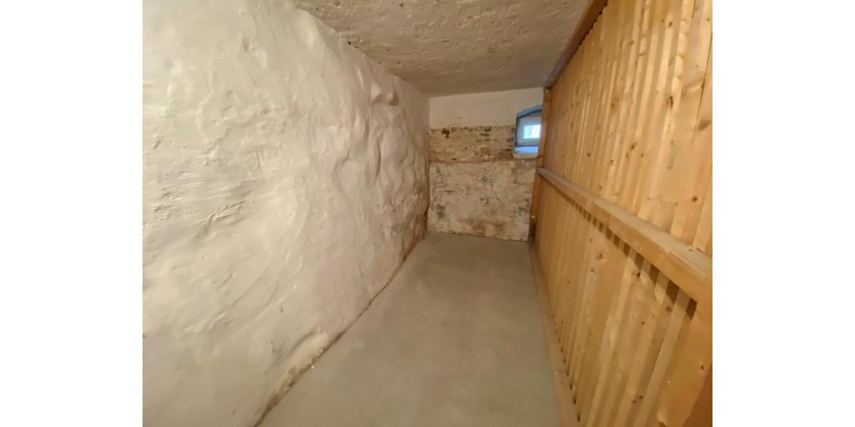 Etagenwohnung Plauen - 2 Zimmer, 71 m&sup2;, 375&euro; | Angebot:25363730