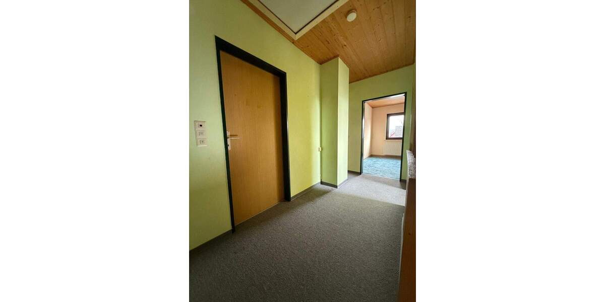 Mehrfamilienhaus, Wohnhaus Nordhalben - 6 Zimmer, 169 m&sup2;, 750&euro; | Angebot:25665892