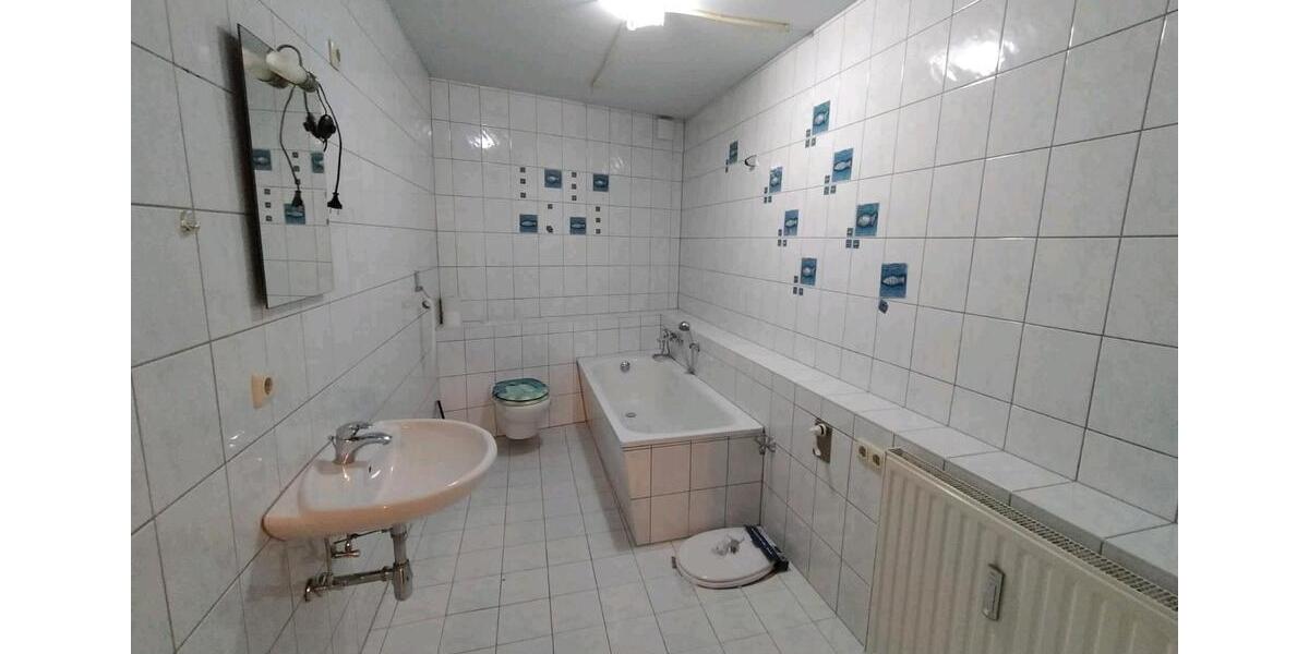 Erdgeschoßwohnung Oelsnitz (Vogtland) - 1 Zimmer, 35 m&sup2;, 210&euro; | Angebot:25105393