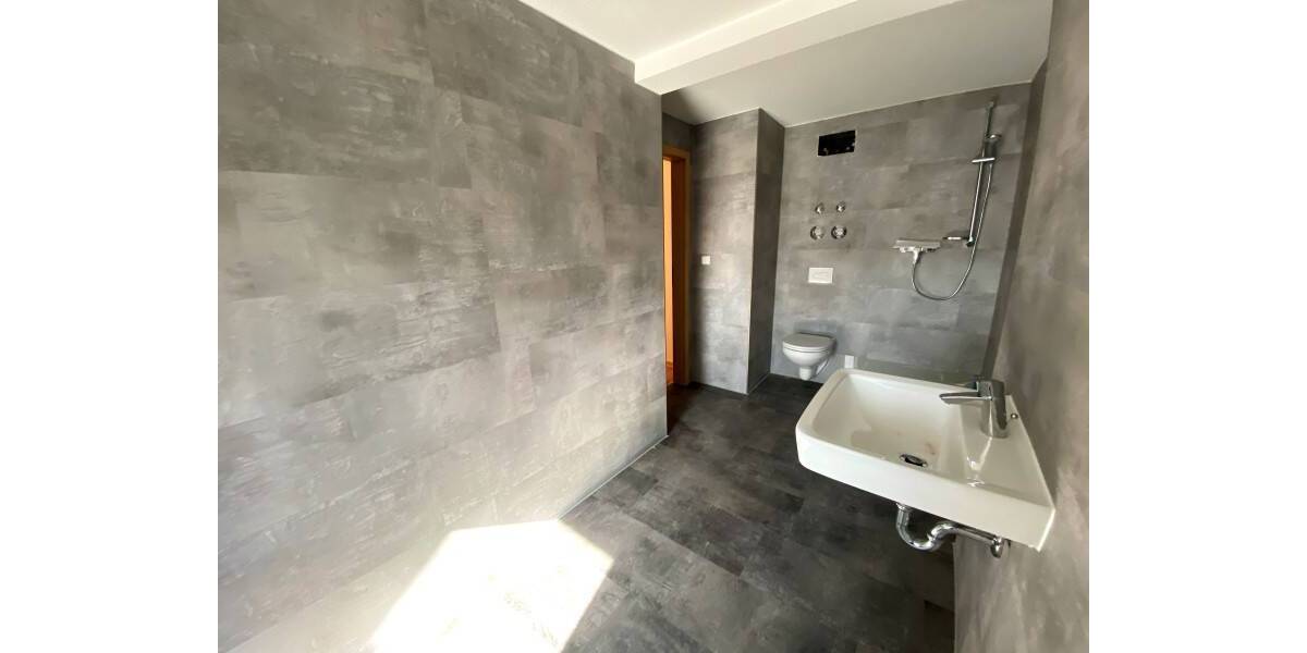 Mehrfamilienhaus, Wohnhaus Plauen Südvorstadt - 1 Zimmer, 249.000&euro; | Angebot:25738177