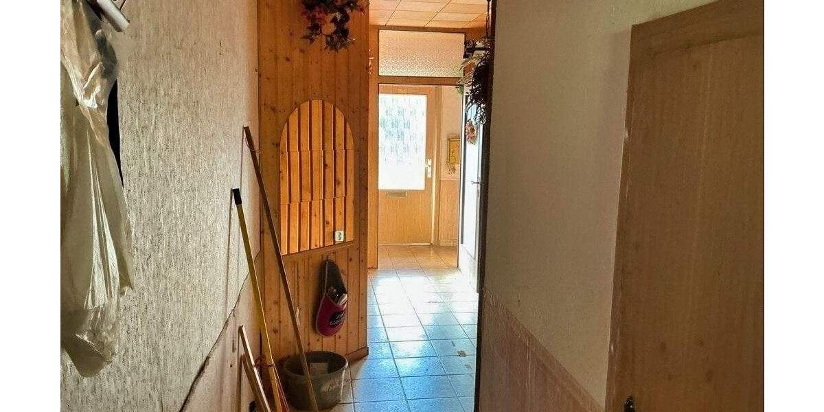 Reihenmittelhaus Oelsnitz - 4 Zimmer, 69 m&sup2;, 98.000&euro; | Angebot:25776182