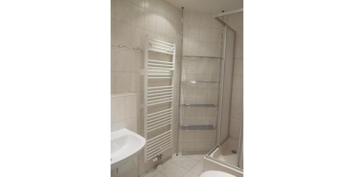 Etagenwohnung Plauen - 2 Zimmer, 60 m&sup2;, 360&euro; | Angebot:25143003