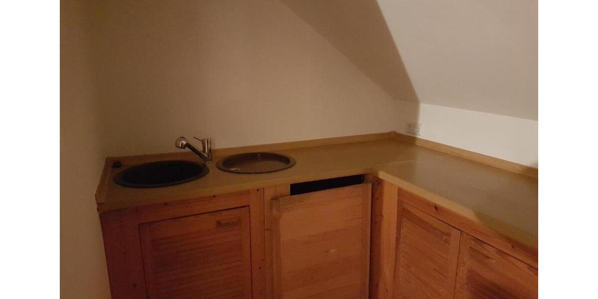 Dachgeschoßwohnung Schönwald - 5 Zimmer, 80 m&sup2;, 500&euro; | Angebot:24306940