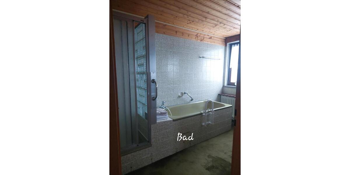 Doppelhaushälfte Selb - 4 Zimmer, 150 m&sup2;, 230.000&euro; | Angebot:26001710