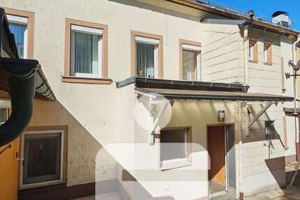 Haus Helmbrechts - 5 Zimmer, 140 m&sup2;, 88.000&euro; | Angebot:25196611