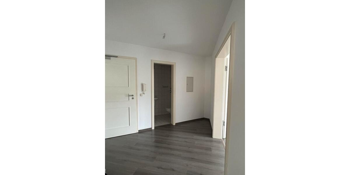Dachgeschoßwohnung Plauen - 3 Zimmer, 94 m&sup2;, 550&euro; | Angebot:23509233