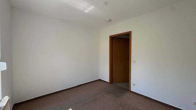 Etagenwohnung Plauen Westend - 2 Zimmer, 49 m&sup2;, 64.000&euro; | Angebot:25741455